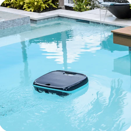 Skimmi 200 - Pool surface cleaner- solar/rechargable